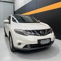 Car review photo